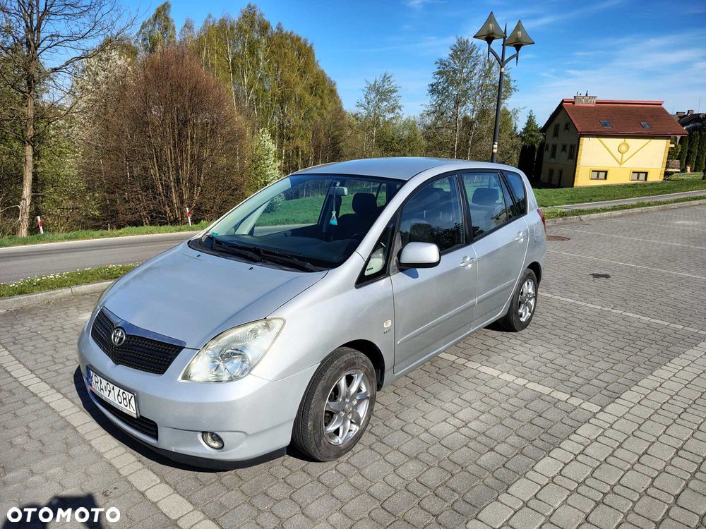 Toyota Corolla Verso - 1