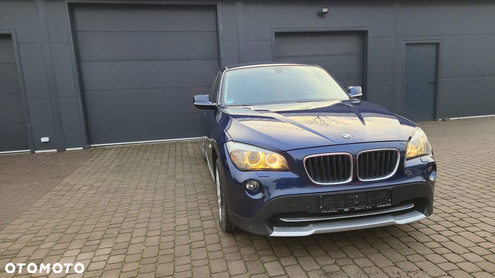 BMW X1 sDrive18d xLine - 13