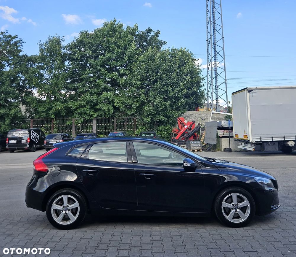 Volvo V40 T2 - 7