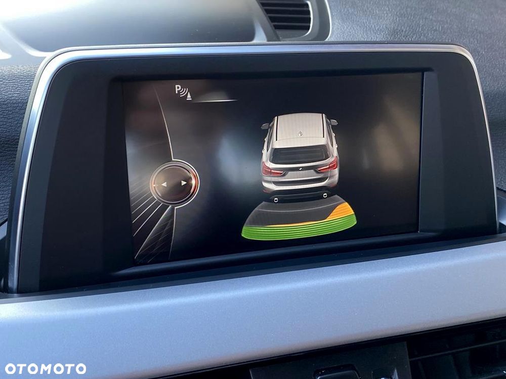 BMW X1 sDrive20i Advantage - 31