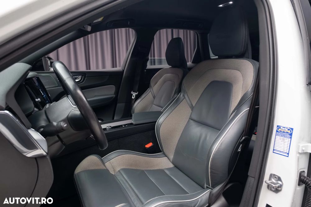 Volvo XC 60 B4 D AWD Geartronic RDesign - 25