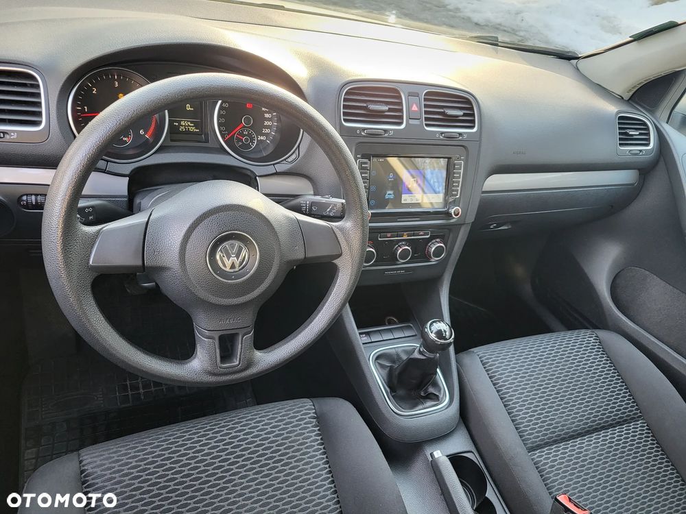 Volkswagen Golf - 29