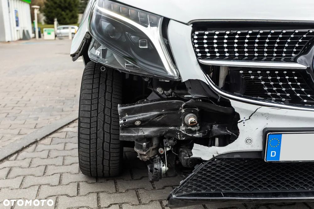 Mercedes-Benz Klasa V 250 d lang 4Matic 9G-TRONIC Style - 14