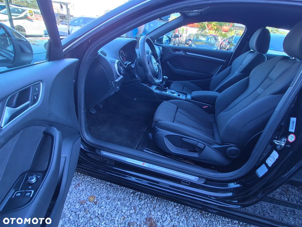 Audi A3 3-drzwiowe 1.4 TFSI S line Sportpaket - 24