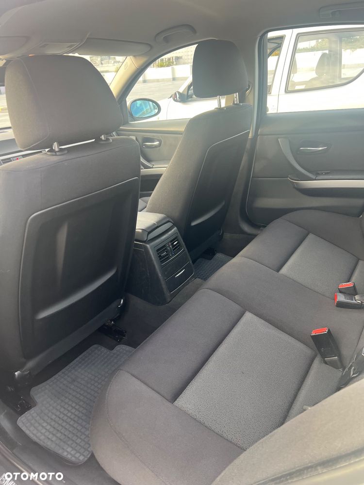 BMW Seria 3 318i - 19