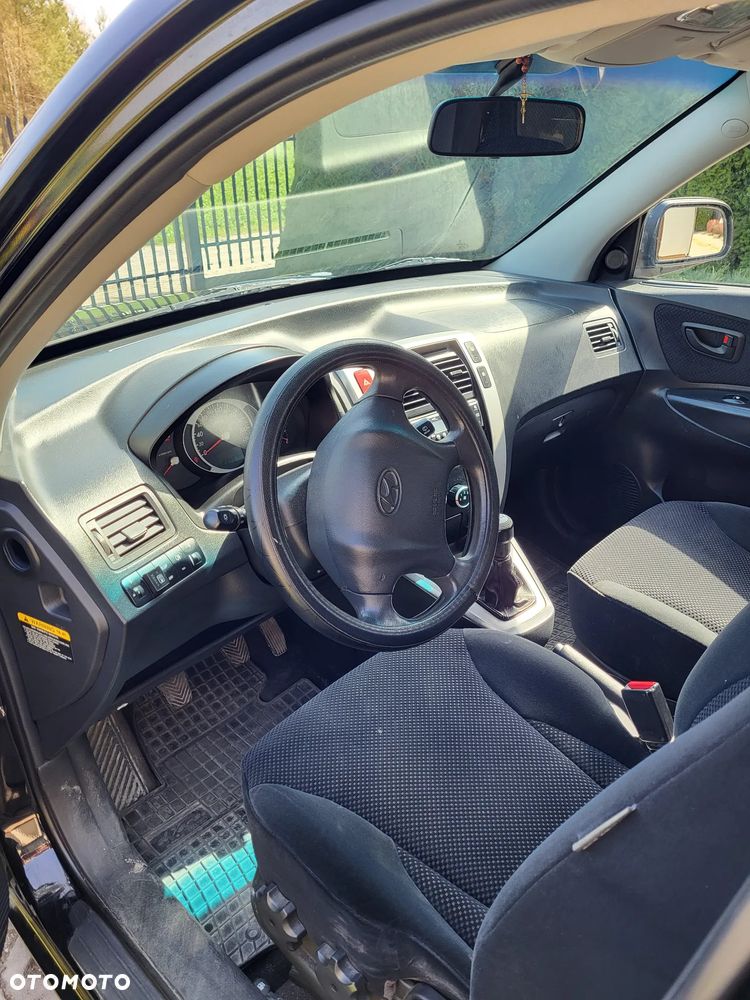 Hyundai Tucson 2.0 2WD GLS - 8