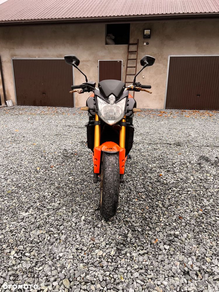 Yamaha FZ8 - 6