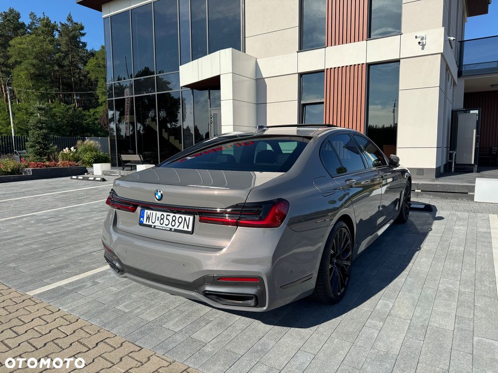 BMW Seria 7 740d xDrive sport - 36