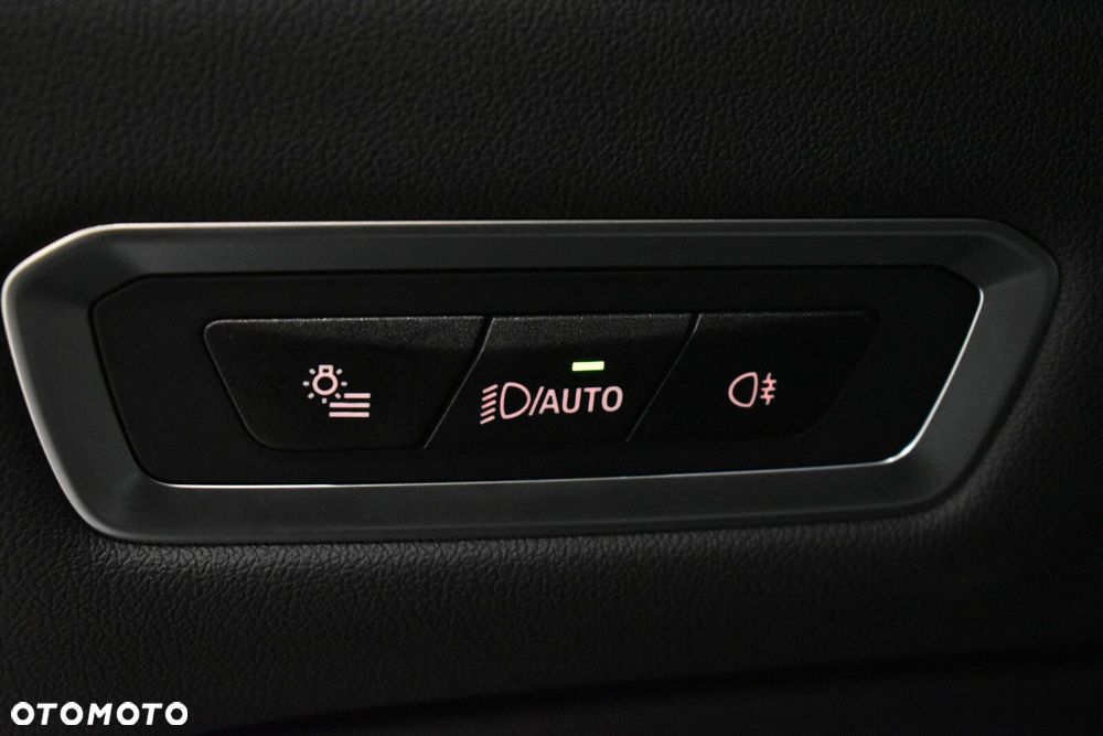 BMW X7 - 13