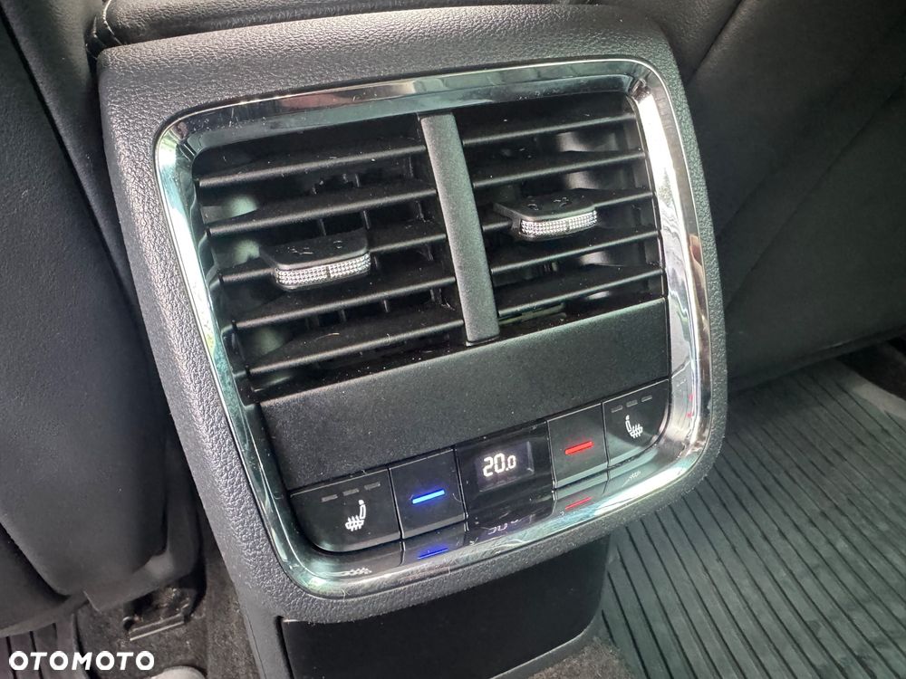 Skoda Octavia 2.0 TDI DSG 4x4 Style - 19