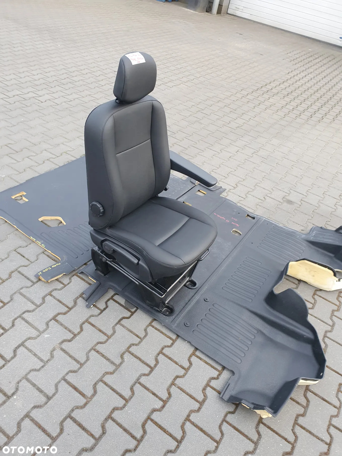 Fotel pasażera pojedynczy Opel Movano, Renault Master - 2