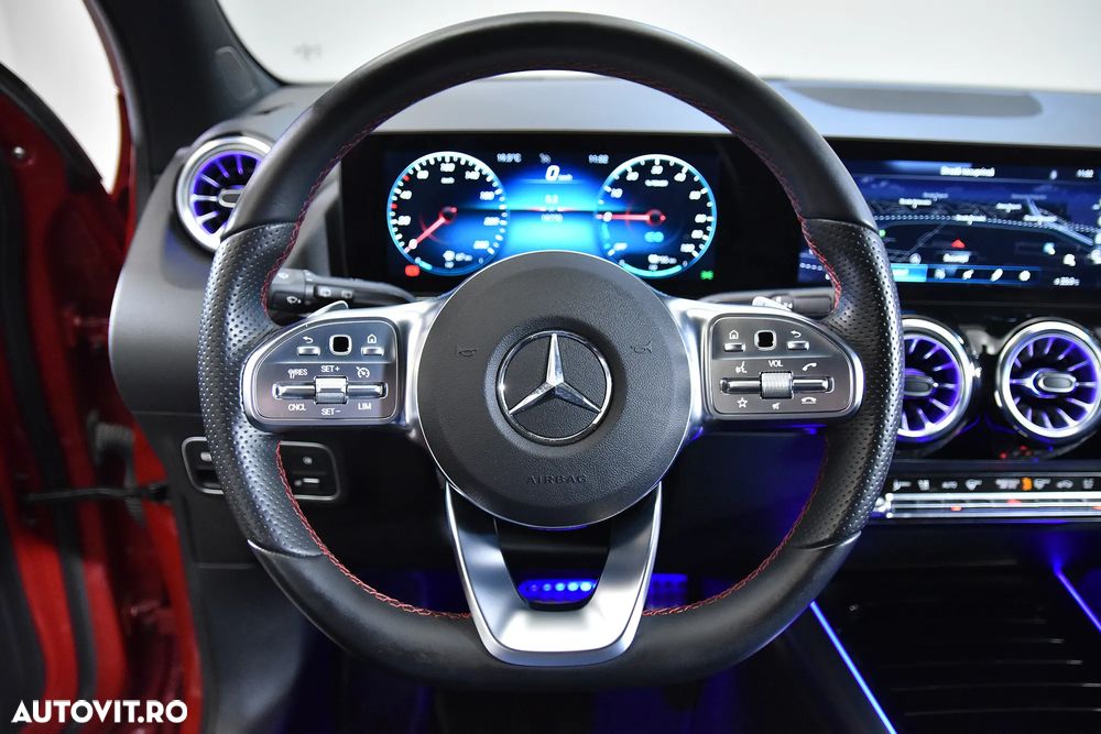 Mercedes-Benz GLA - 17