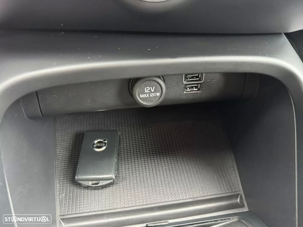 Volvo XC 40 2.0 D3 Momentum Core - 11