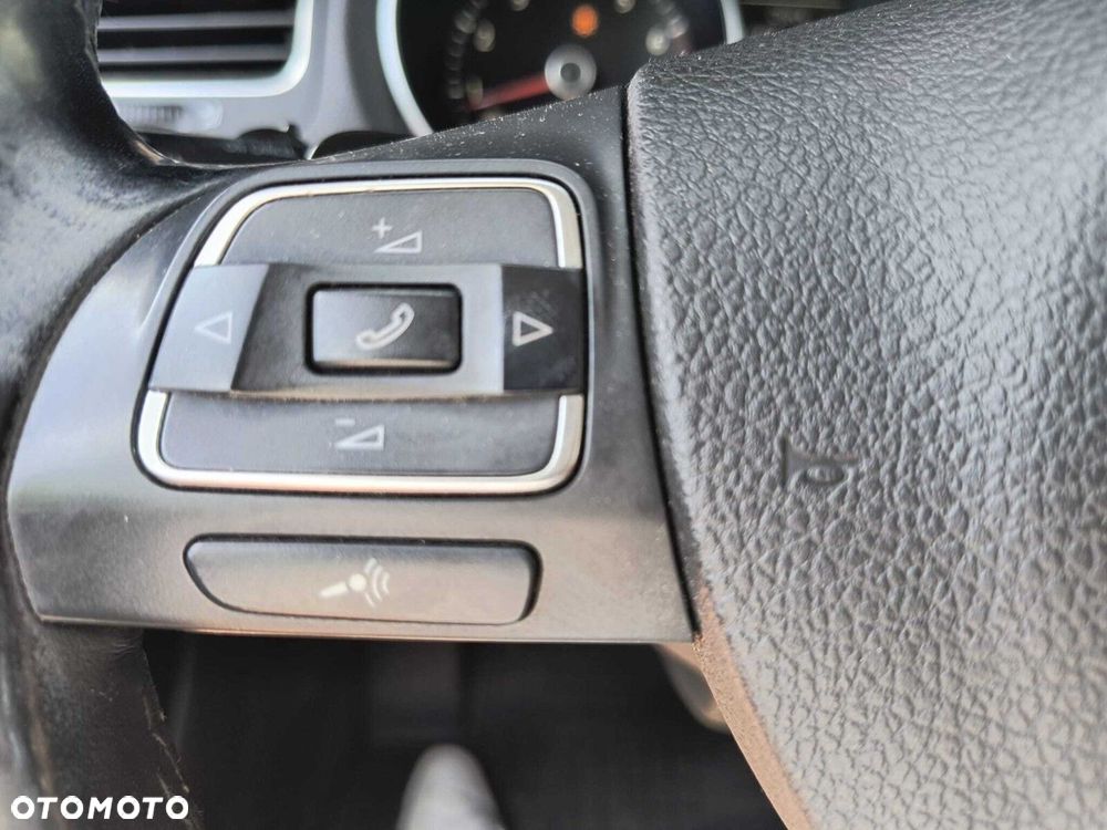 Volkswagen Golf - 26