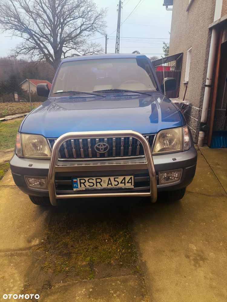 Toyota Land Cruiser - 2