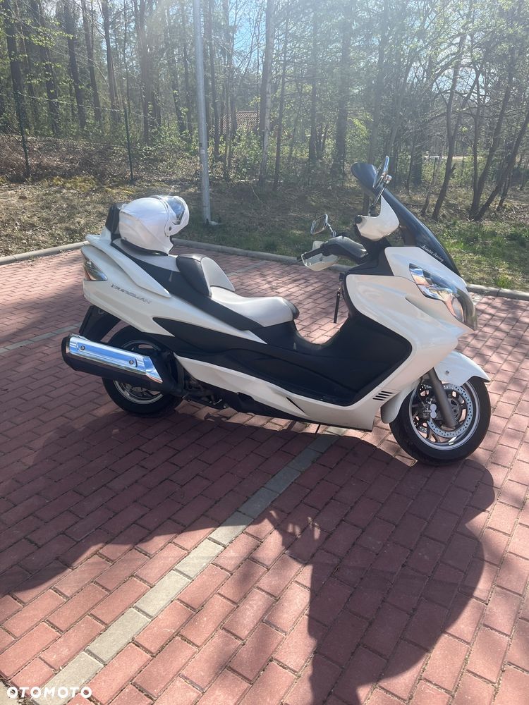 Suzuki Burgman - 6