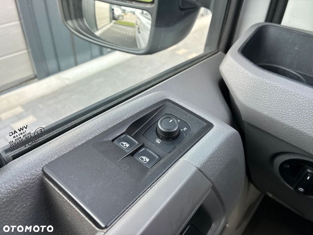 Volkswagen Crafter - 21