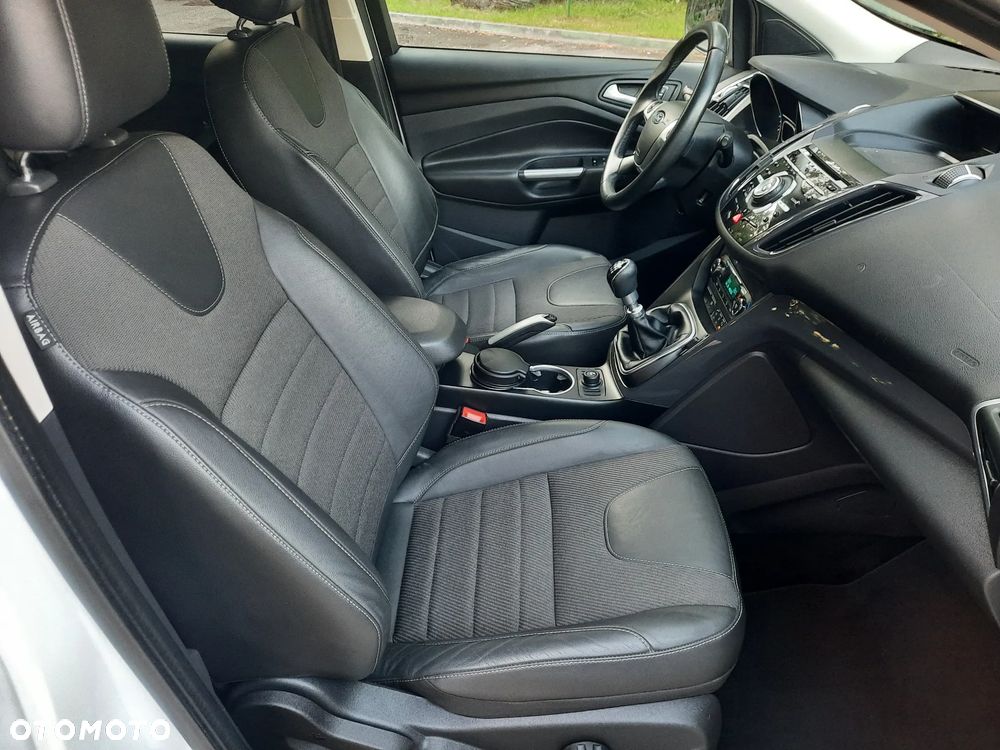 Ford Kuga 2.0 TDCi 2x4 SYNC - 14
