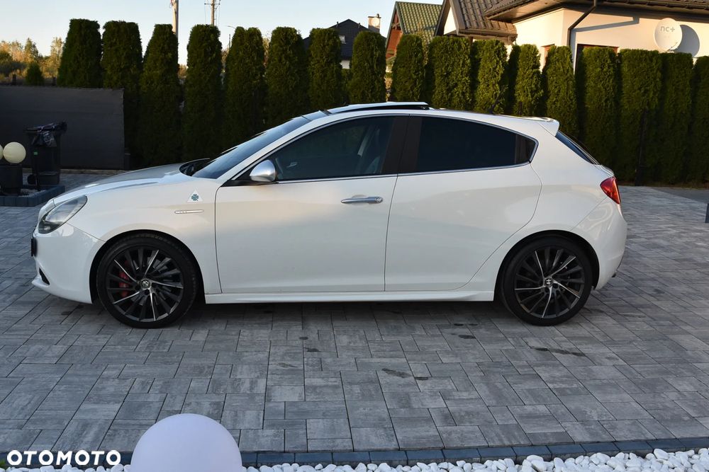 Alfa Romeo Giulietta 1.8 TBi 16V Quadrifoglio Verde - 35