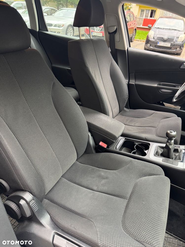 Volkswagen Passat 1.9 TDI Trendline - 13