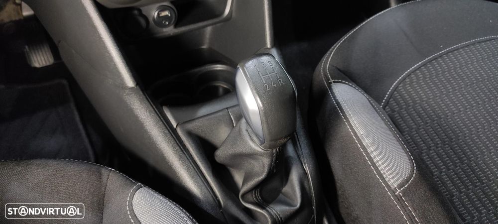 Peugeot 208 1.6 BlueHDi Style - 32