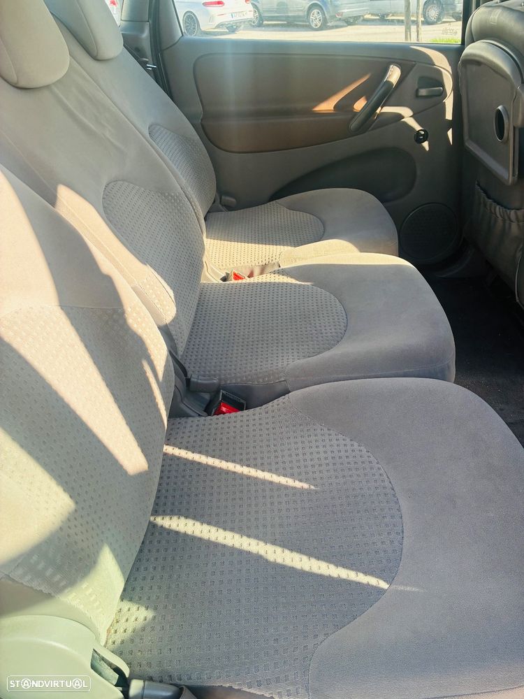 Citroën Xsara Picasso - 11