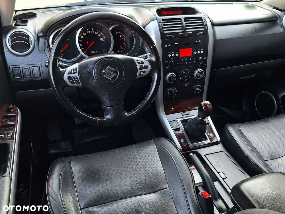 Suzuki Grand Vitara - 5