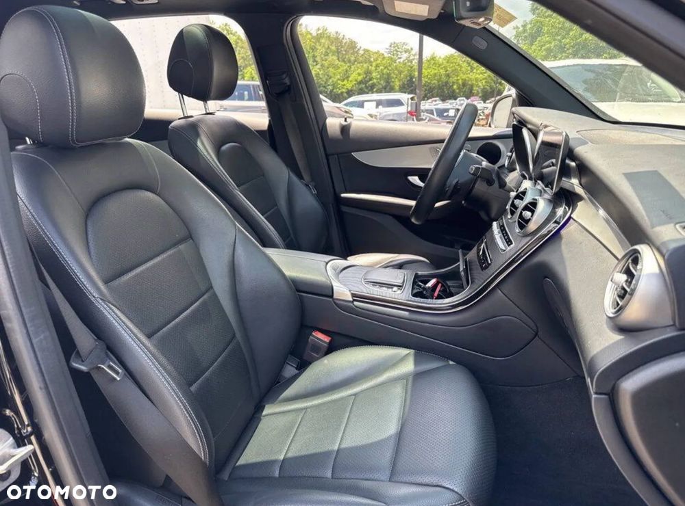 Mercedes-Benz GLC 300 4-Matic - 8