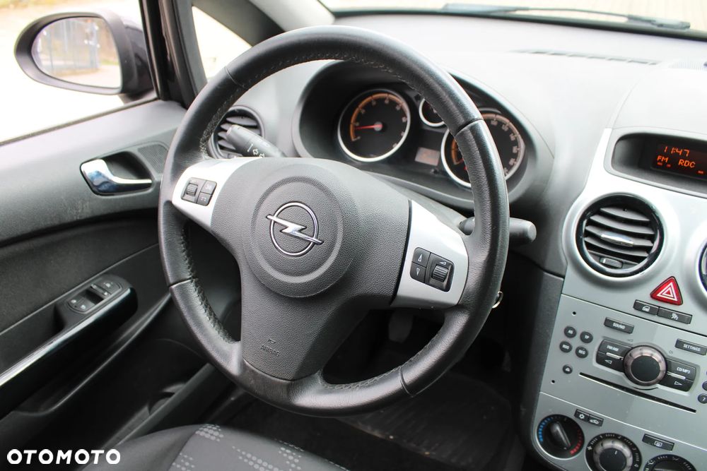 Opel Corsa - 16