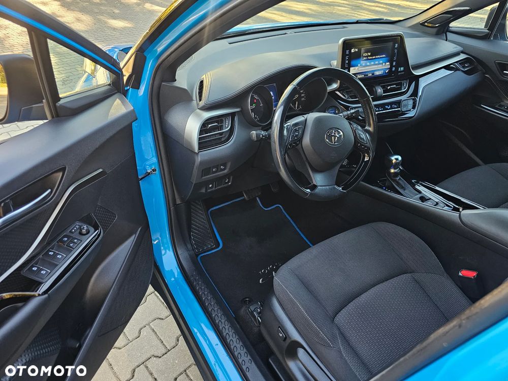 Toyota C-HR - 11