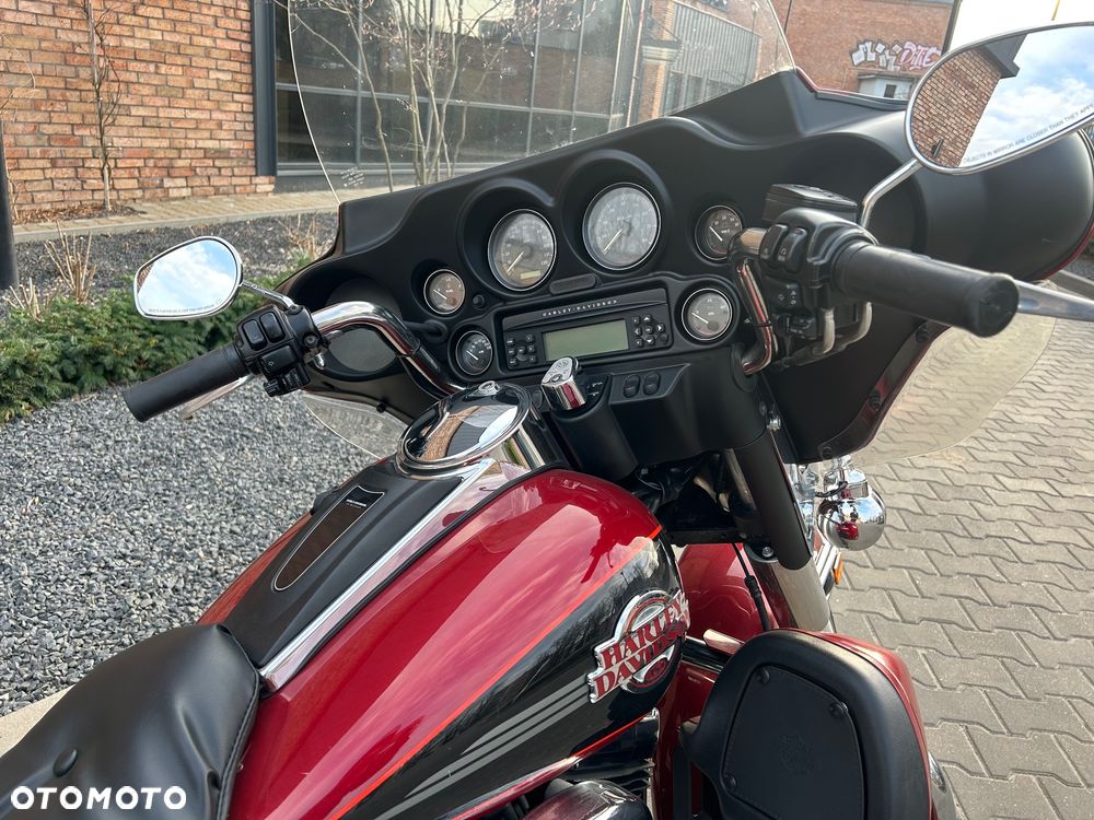 Harley-Davidson FLHTCU Ultra - 25