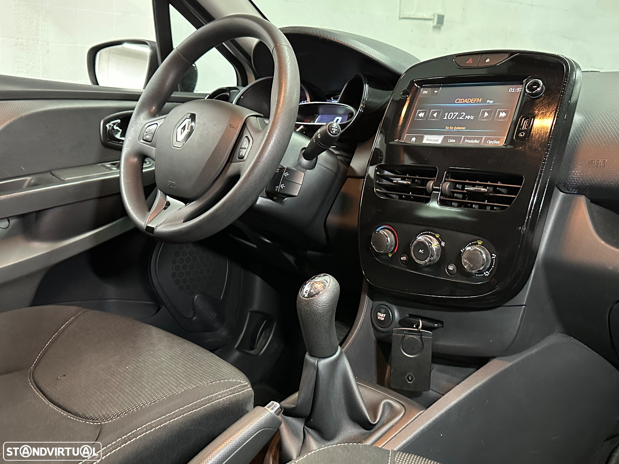 Renault Clio (Energy) TCe 90 Start & Stop LIMITED - 17