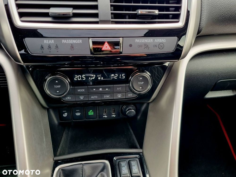 Mitsubishi Eclipse Cross 1.5 T Invite Plus - 21