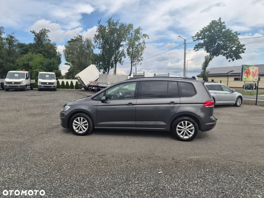 Volkswagen Touran 1.6 TDI BMT Comfortline - 8
