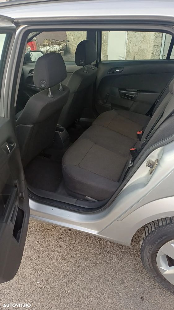 Opel Astra - 8
