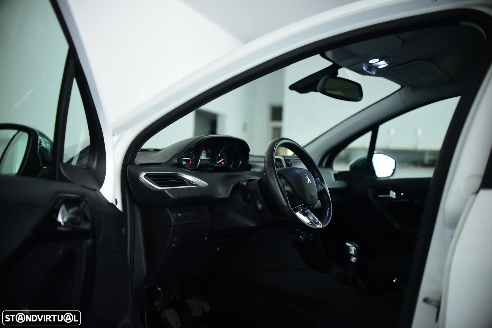 Peugeot 208 1.2 PureTech Style - 22