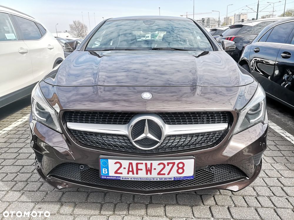 Mercedes-Benz CLA 180 d 7G-DCT Urban - 3