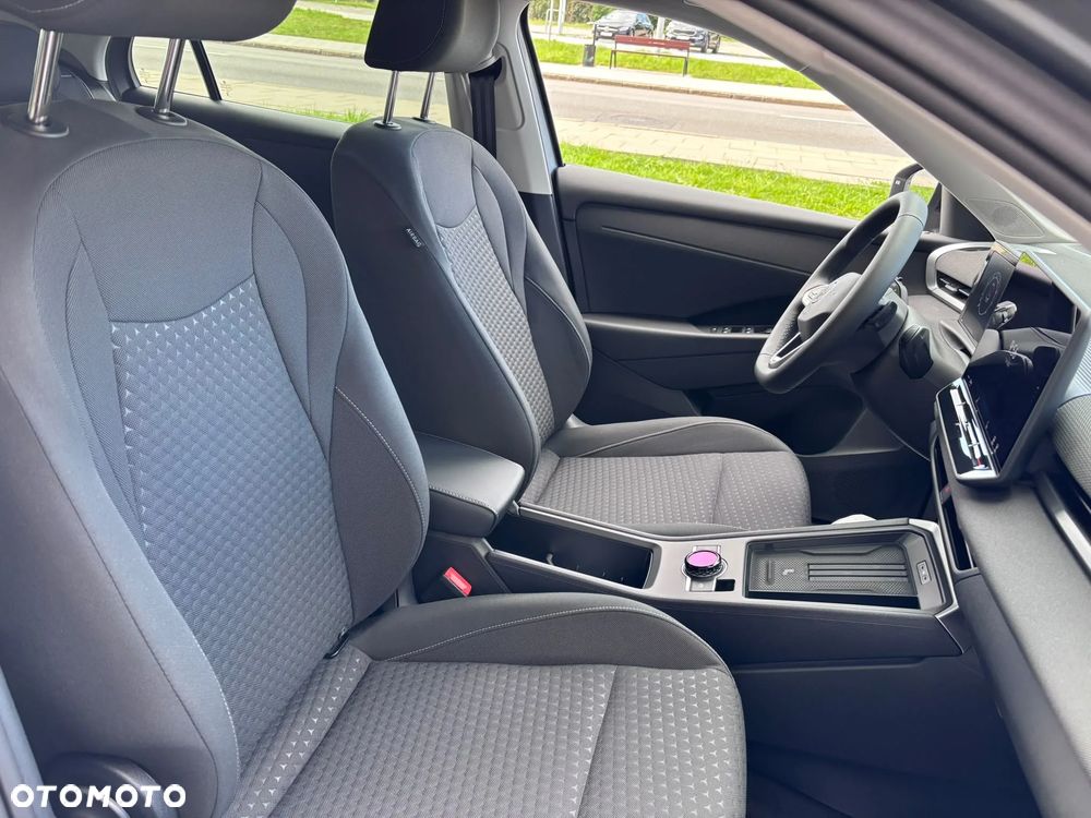 Volkswagen T-Roc 1.5 eTSI Life DSG - 21