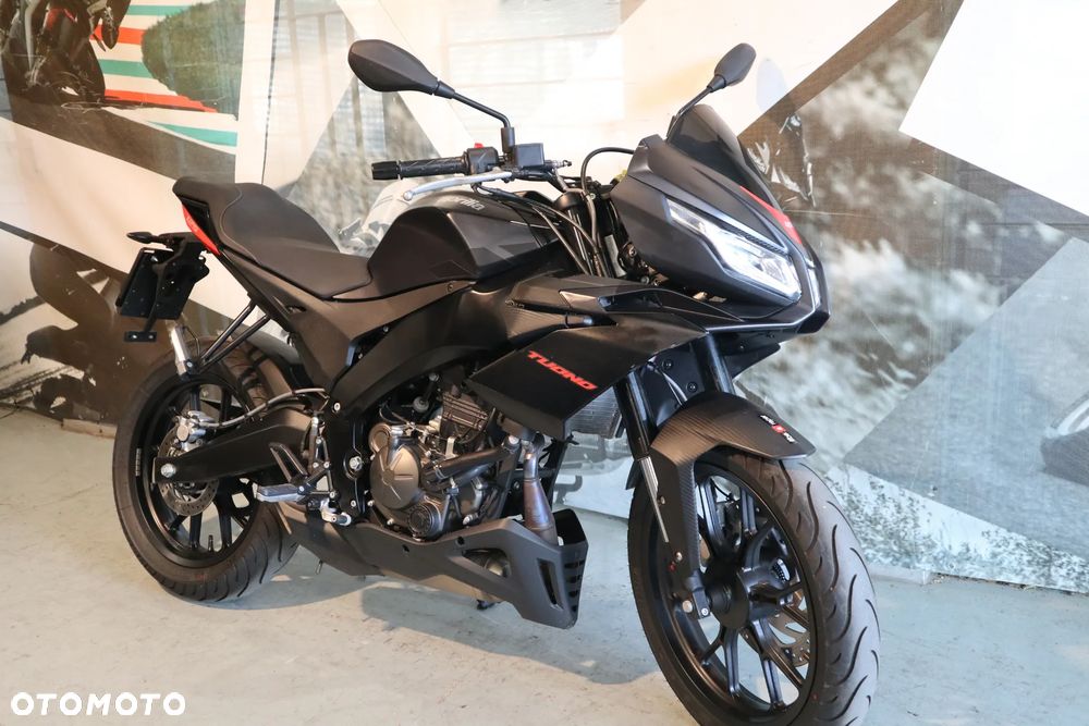 Aprilia Tuono - 1
