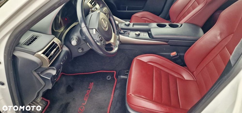 Lexus IS ver-300h-f-sport-eu6 - 9