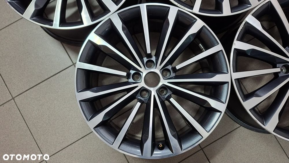 Felgi Aluminiowe 19 Skoda Superb III 5x112 ET 44 - 2