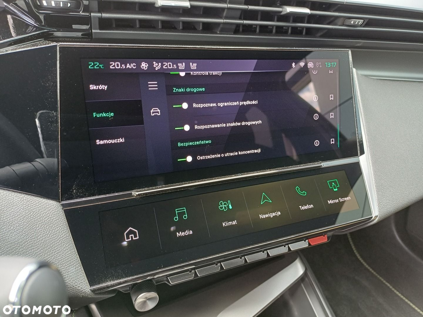 Peugeot 408 - 22