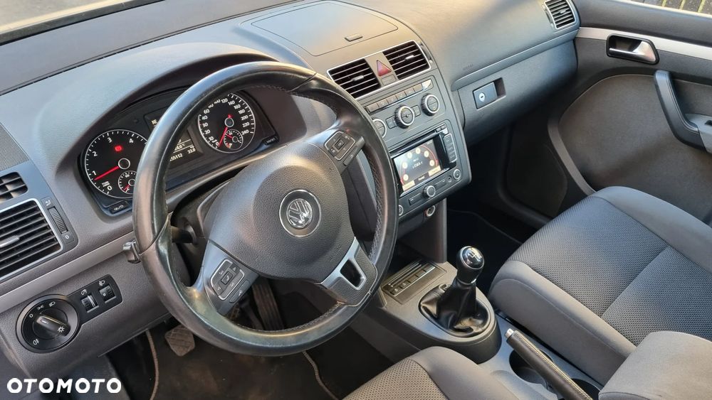 Volkswagen Touran 1.6 TDI DPF BlueMotion Technology Comfortline - 9