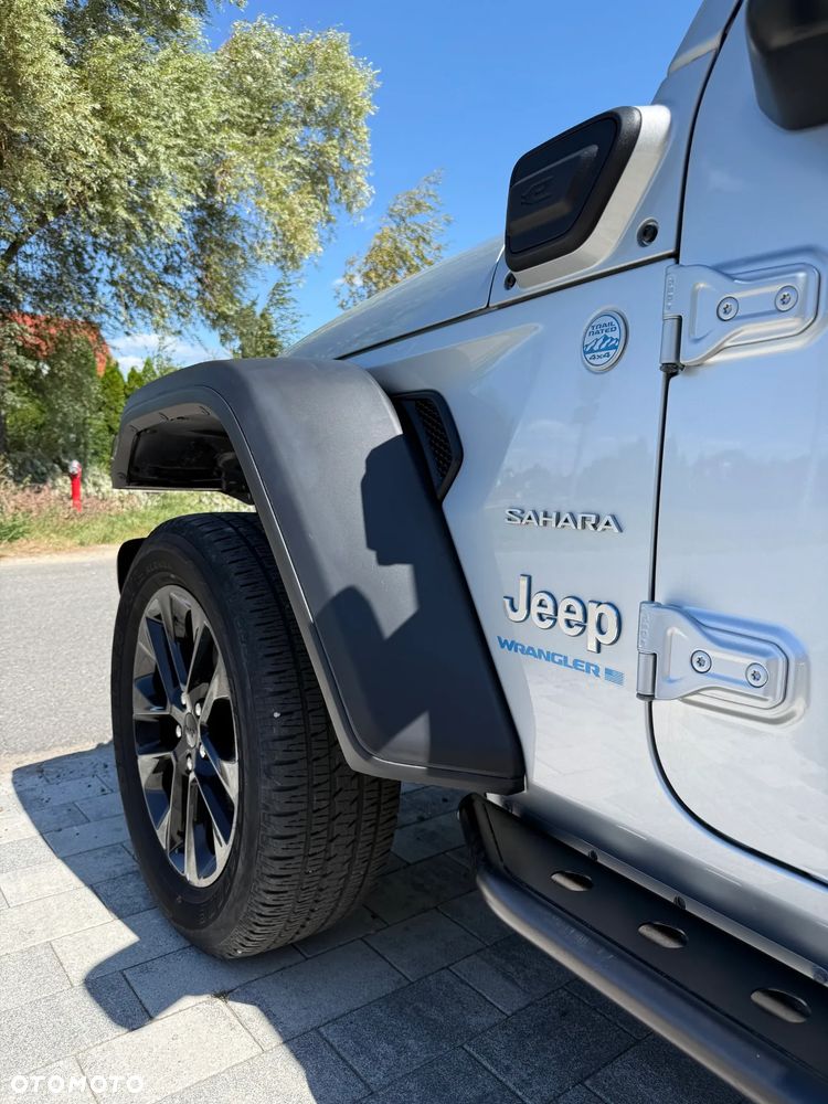 Jeep Wrangler - 22