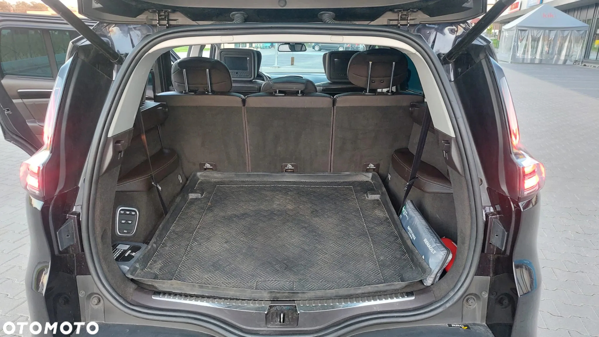 Renault Espace 1.6 dCi Energy Initiale Paris EDC 7os - 13