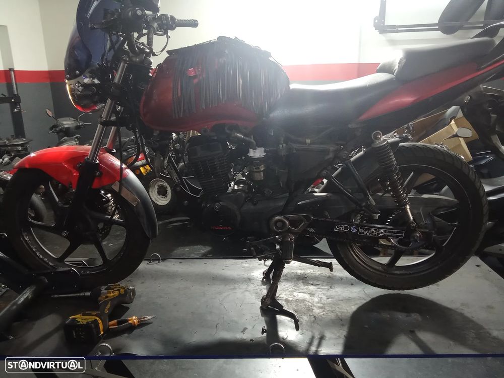 Honda CBF - 3
