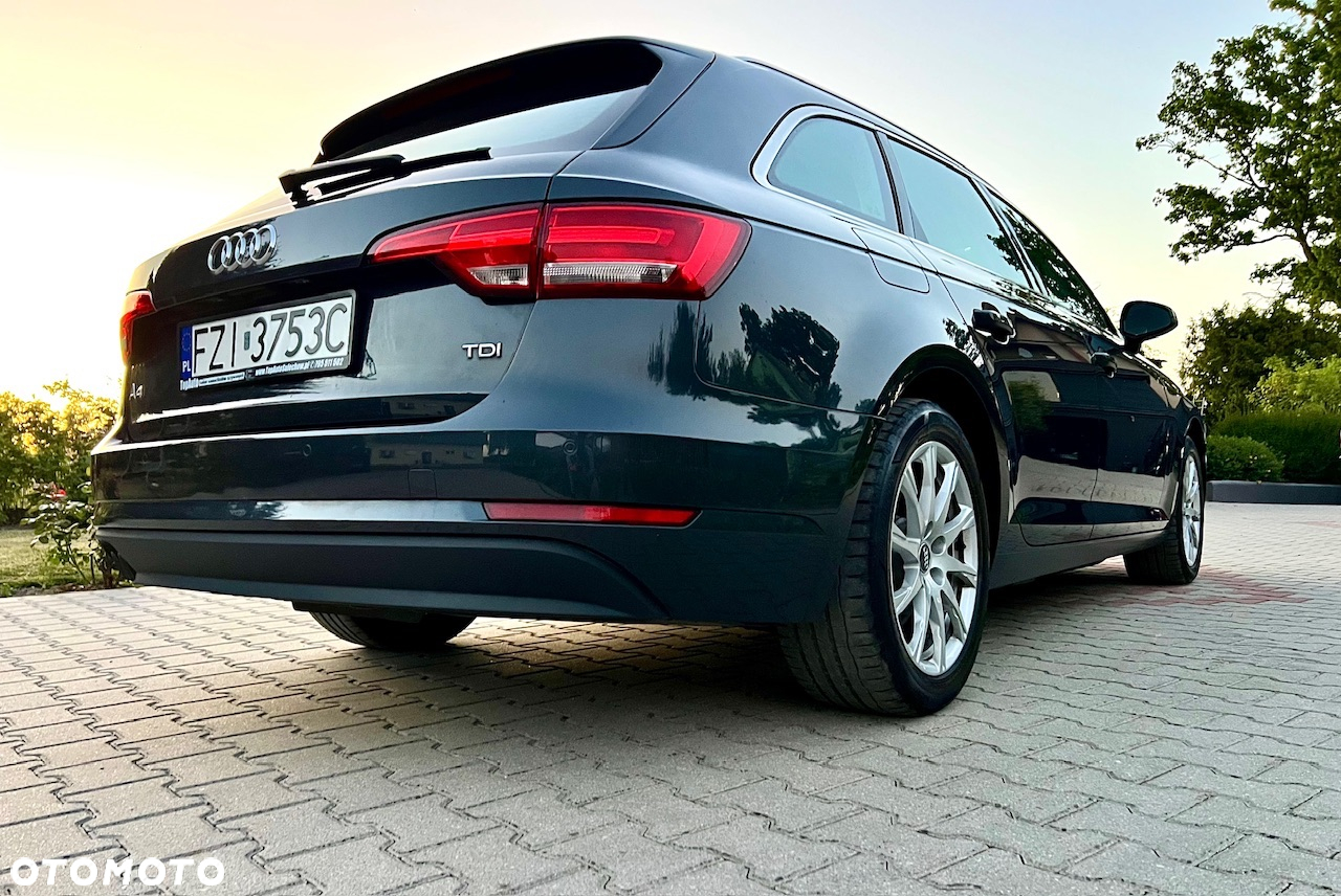 Audi A4 2.0 TDI Design S tronic - 9