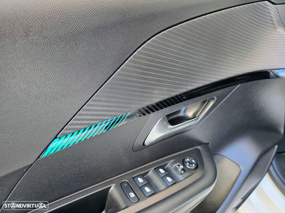 Peugeot 208 1.2 PureTech Allure - 31