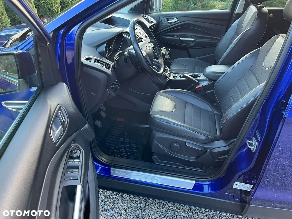 Ford Kuga 1.6 EcoBoost 2x4 Titanium - 4