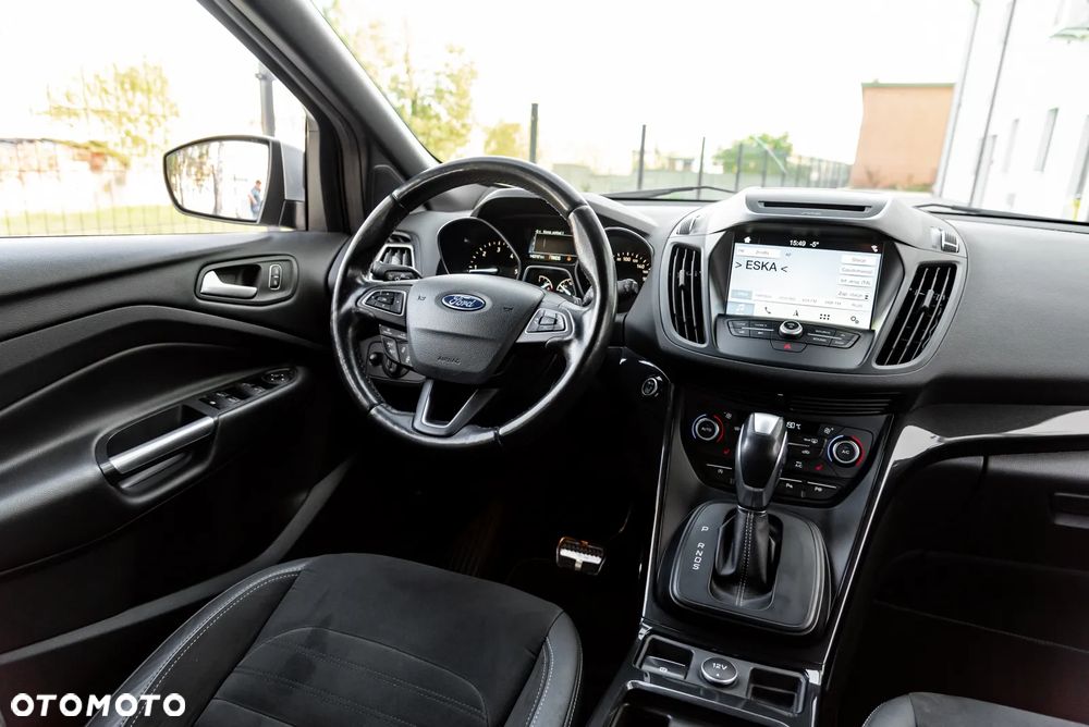 Ford Kuga 2.0 TDCi 4x4 ST-Line - 21